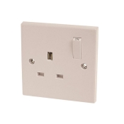 DENCON  SWITCHED SOCKET 13A 1 GANG